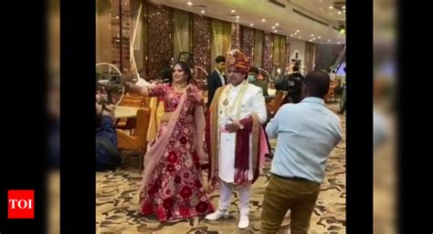 devar bhabhi ke video|Viral video shows Bhabhi super dance at Devars wedding